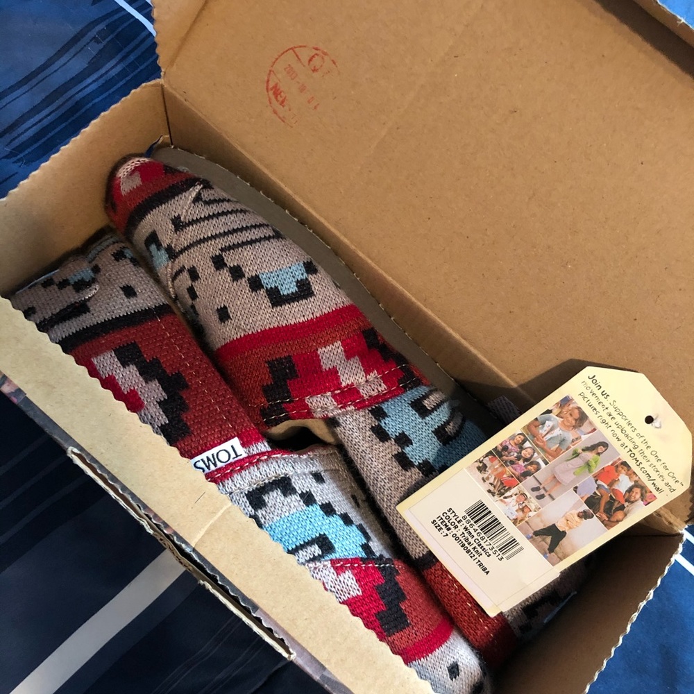 Toms Tribal Shoes